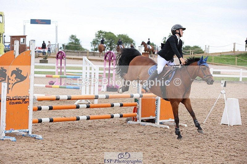 240630A-180835-16313 - Cls 28 Stepping Stones 128cm + 138cm