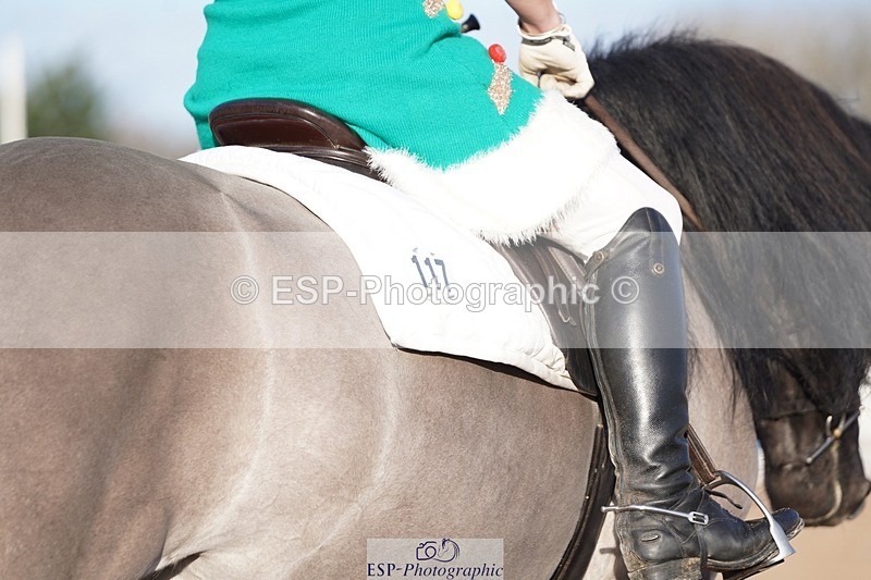 241214-113100-00321 - 117-Janine.Paterson-Pottertonpark.Mulreesh