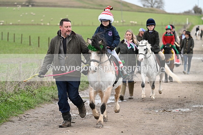 WJ7_1340 - Walk Home