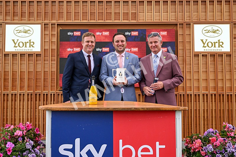 250726-Race 7-Flight Control-0820 - Race 7 16.52pm Sky Bet Extra Places Handicap