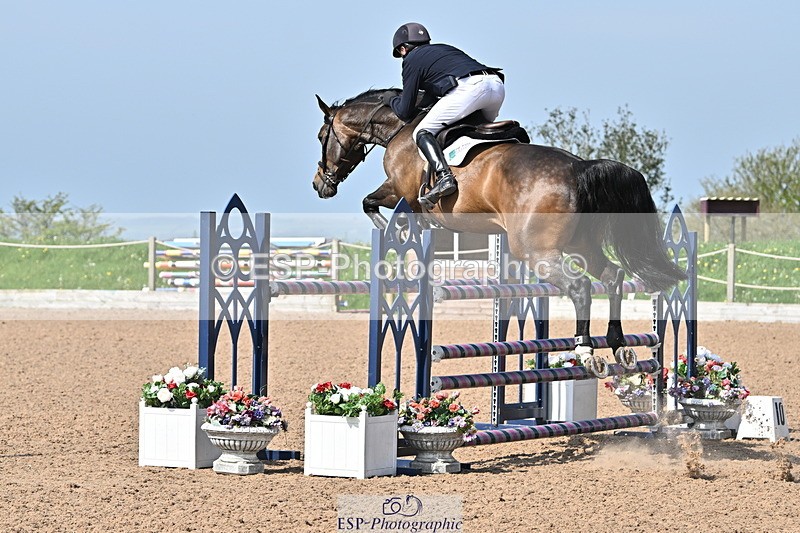 240509A-102925-00887 - Cls 8 Foxhunter