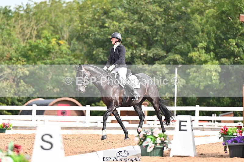 240817A-101014-07667 - 142-Elaine.Cleverdon-Pagante