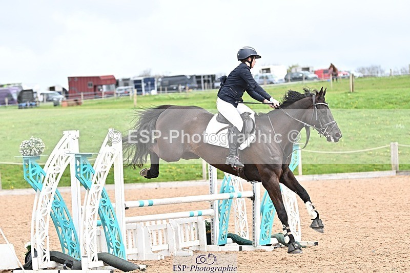 250414-113053-00565 - 90cm Round 1