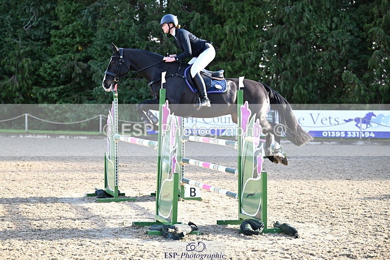 251024A-103536-06511 - B-144-Annabel.Carthy