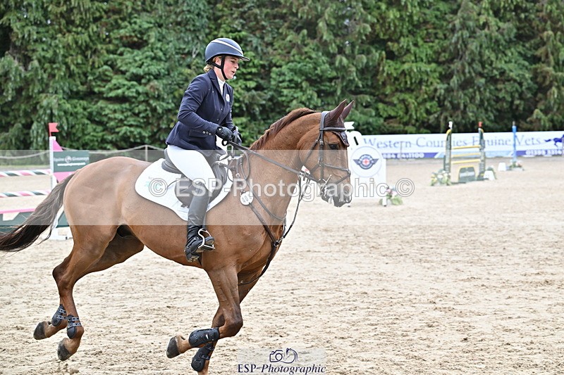 250524A-130743-11236 - D-402-Isabelle.Cook-CYMOON.F.Z