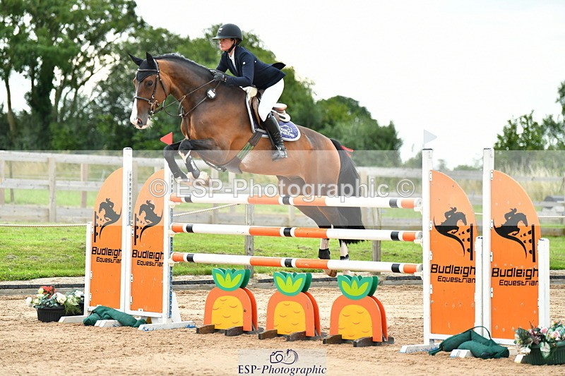 230720A-155923-04120 - Cls 9, 2 Star Big 1.40m Start to break