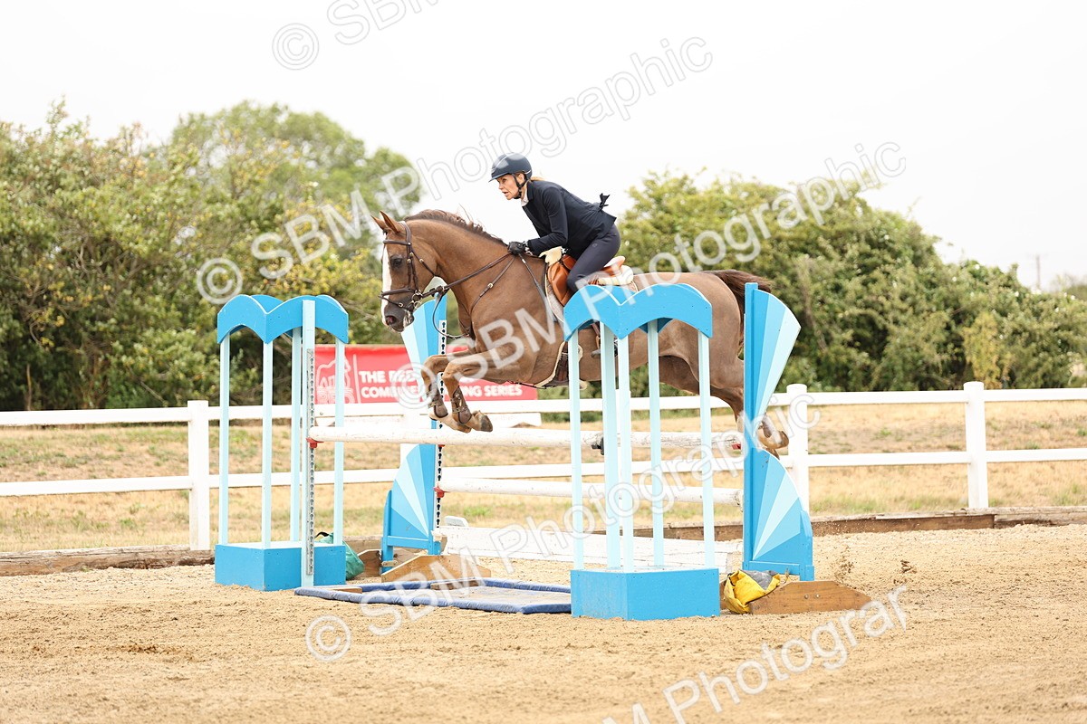 SBM_024033 - Class 6 - Senior Newcomers 1.10m