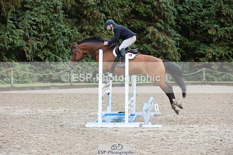 250831A-133934-10340 - Cls 42 Snr 1m Grand Prix