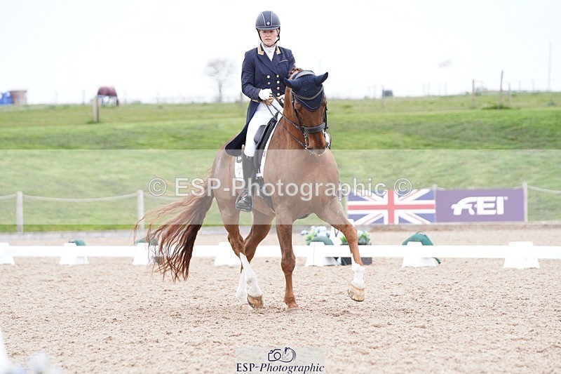 250403-160008-03218 - 025-Olivia.Oakeley-Full.House