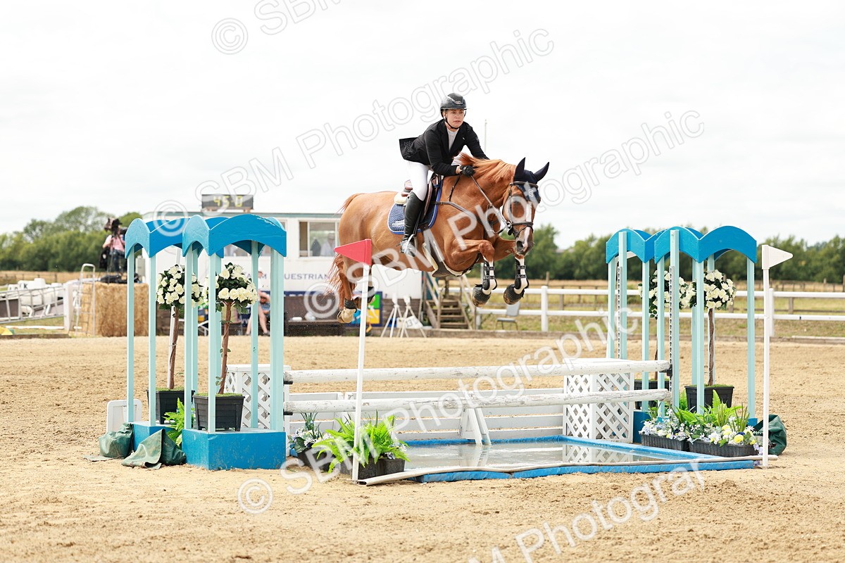 SBM_018879 - Class 21 - Senior Newcomers Championship 2d Rd