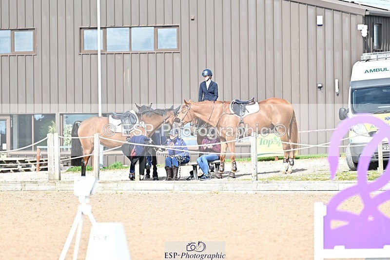 251001-124103-00225 - Cls 3 Snr 1.05m Open