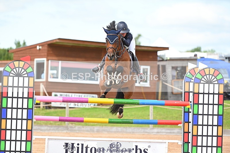 230721A-154314-07390 - Cls 10, 2 Star Big 1.45m Start to break