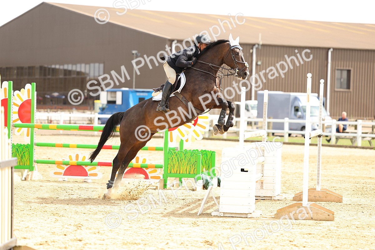 SBM_010496 - Class 4 - Senior Foxhunter - 1.20m Open
