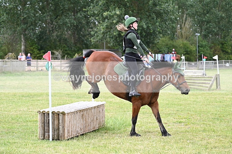 WJ7_5240 - 60cm XC Time 10:17 to 10:49