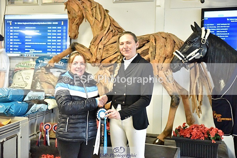 250215-131332-03650 - Medium Silver Presentations