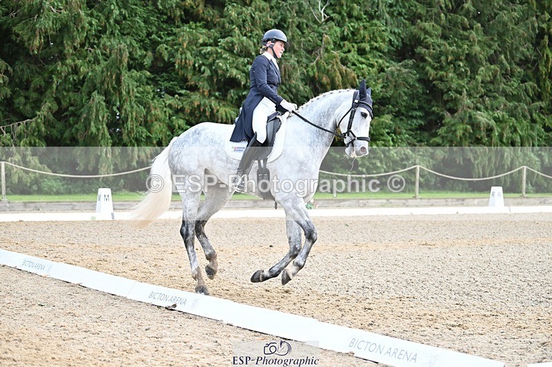 231019-130038-03260 - 120-VAN.KAUNITZ-Sara.Squires-DR