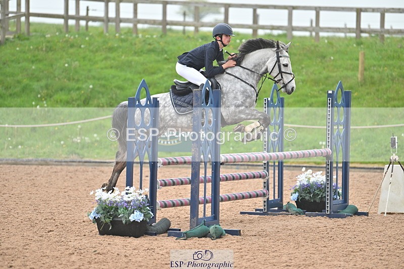 240505A-110413-04740 - Cls 3  Pony Discovery & 90cm Open