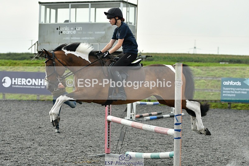 230817-085715-00060 - Theo's 1st Group - Arena