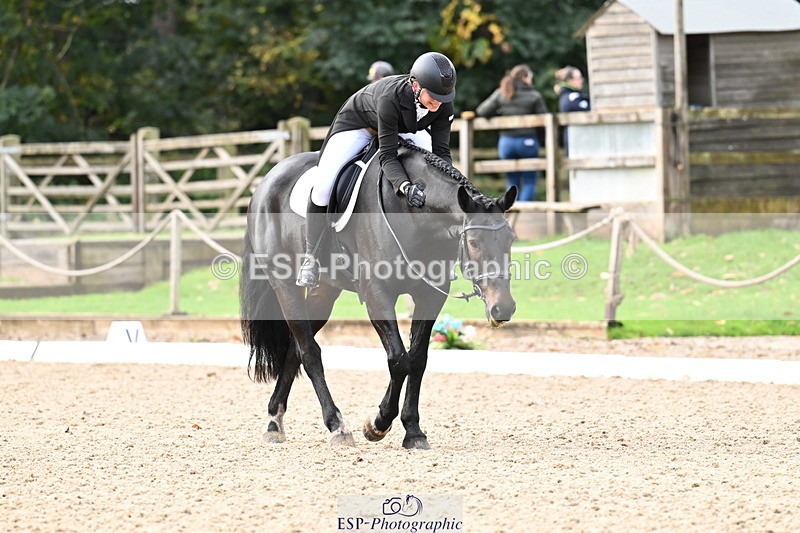 251023A-112042-01711 - B-136-Sophie.Jackson