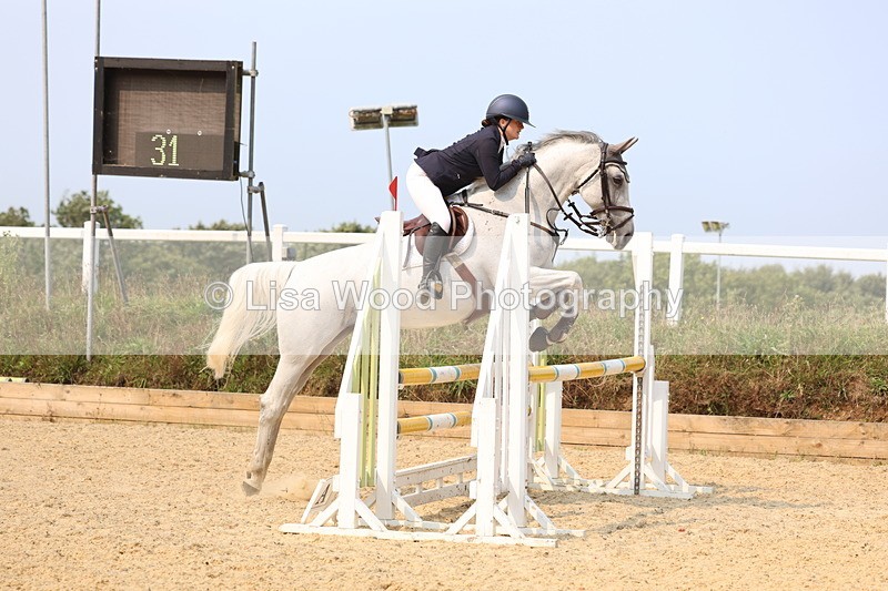 3E7A1352 - Class 4: Senior British Novice/90cm open