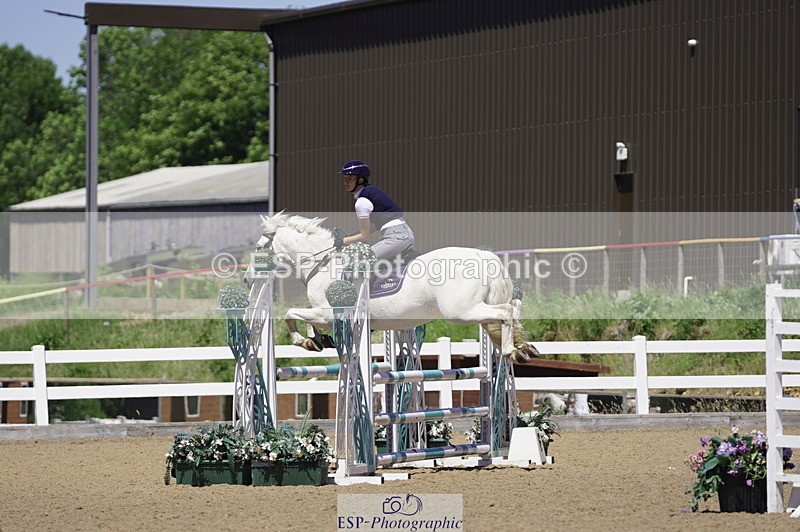 230624A-143050-01873 - Cls 25 Pony Newcomers & 1m Open