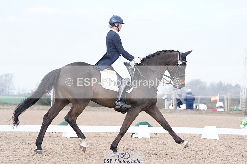 250403-103906-00772 - 018-Louise.Davison-Quamperfect