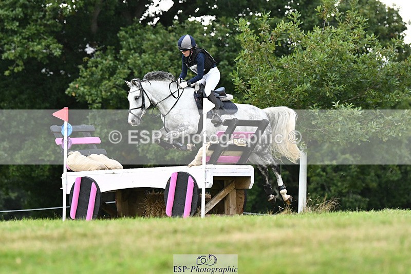 240825X-173449-37957 - 80cm XC 17.30 to End