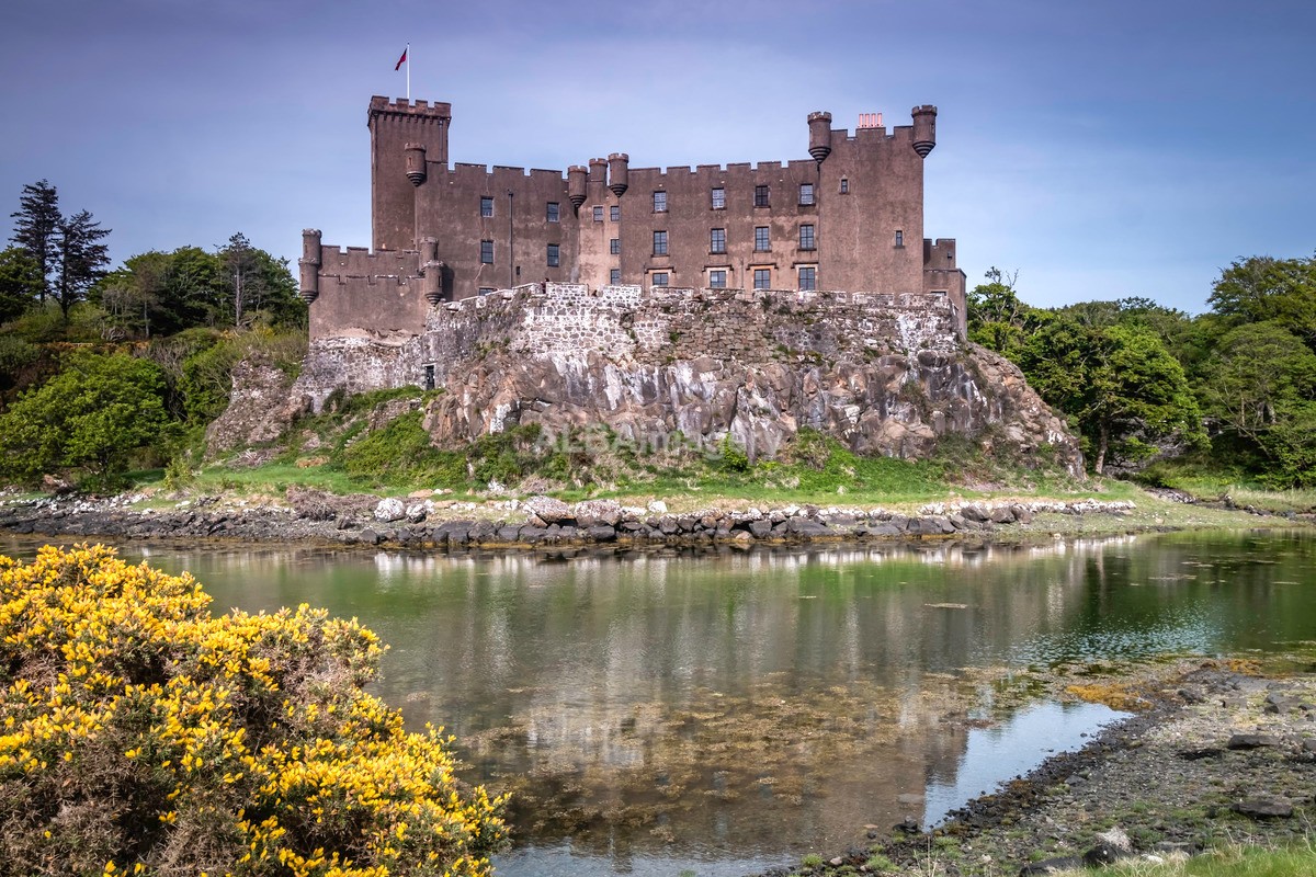 Dunvegan Castle, Skye - Castles, Palaces, Forts and Towers