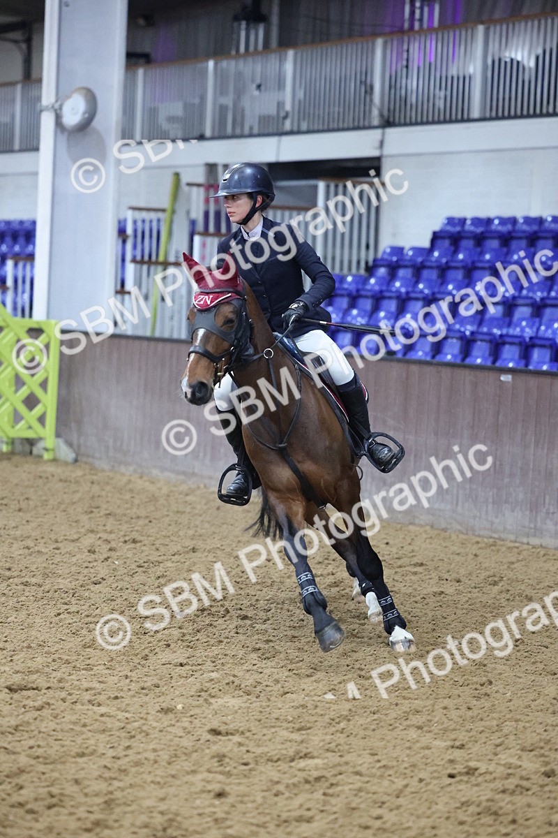 SBM_003475 - Class 11 - Blue Chip Pony Newcomers - 1.00m Open
