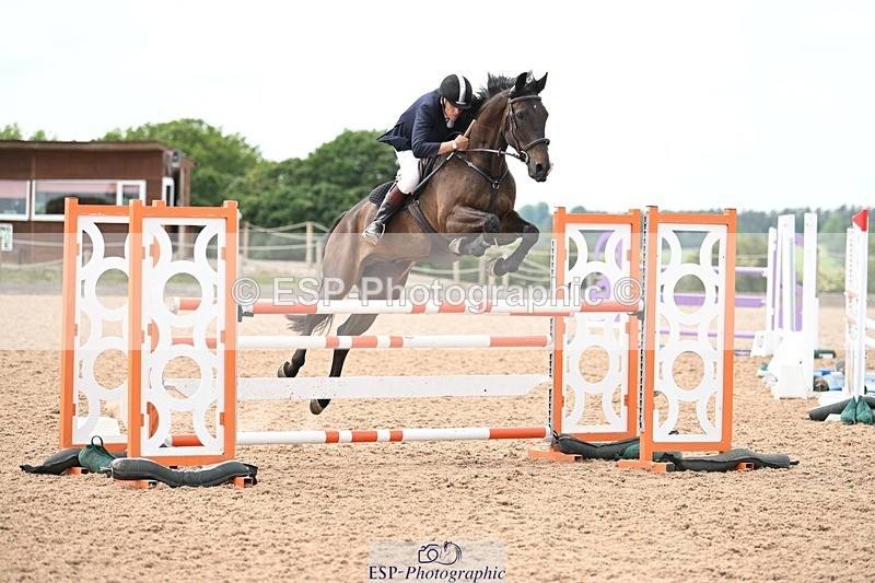 250611-140143-00763 - Cls 6 Snr Foxhunter & 1.20m Open
