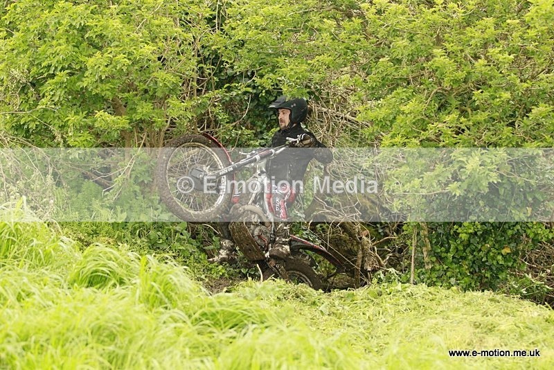 TR 060512-078 - Petit Bot - 06/05/12