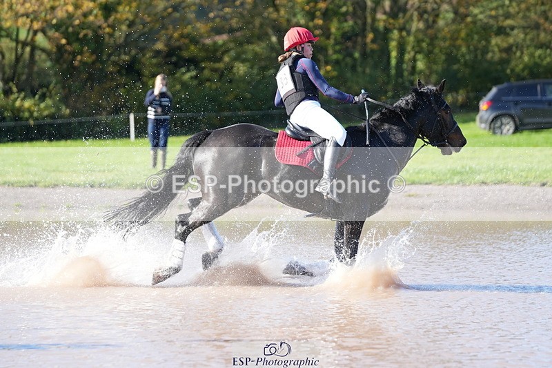 251024A-124114-10751 - B-136-Sophie.Jackson