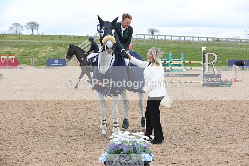 240419A-131828-07643 - Cls 6, 2 Star Medium Tour 1.35m