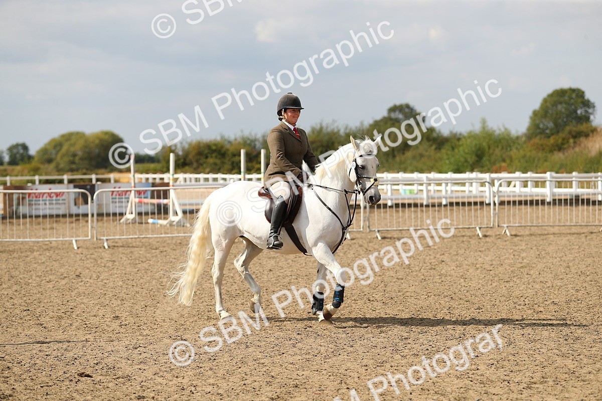 SBM_06795 - Class 49a Style & Performance 80cm (15-19)