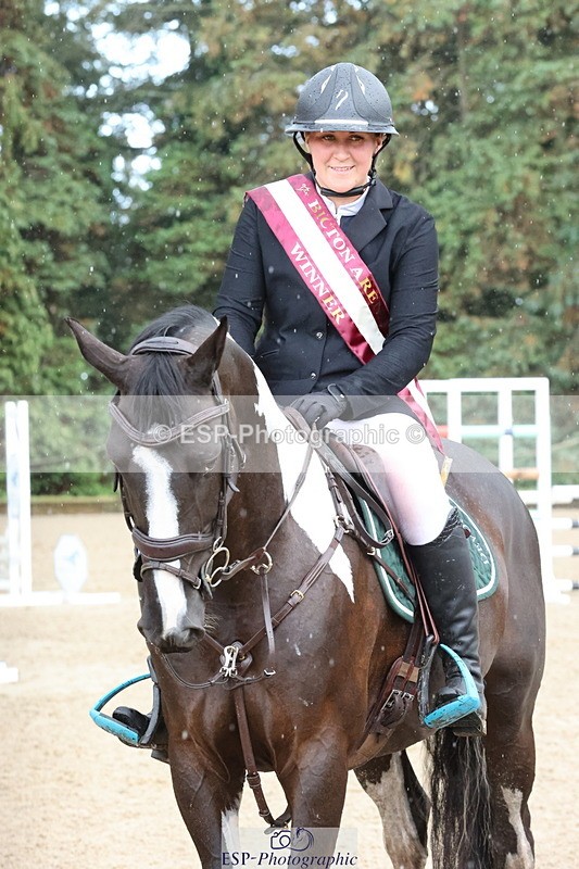 250831A-135700-10367 - Cls 42 Snr 1m Grand Prix