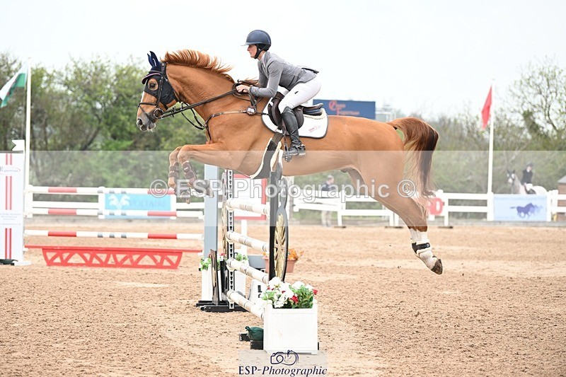 250424-121400-04223 - Cls 21 - 1 Star Gold Tour