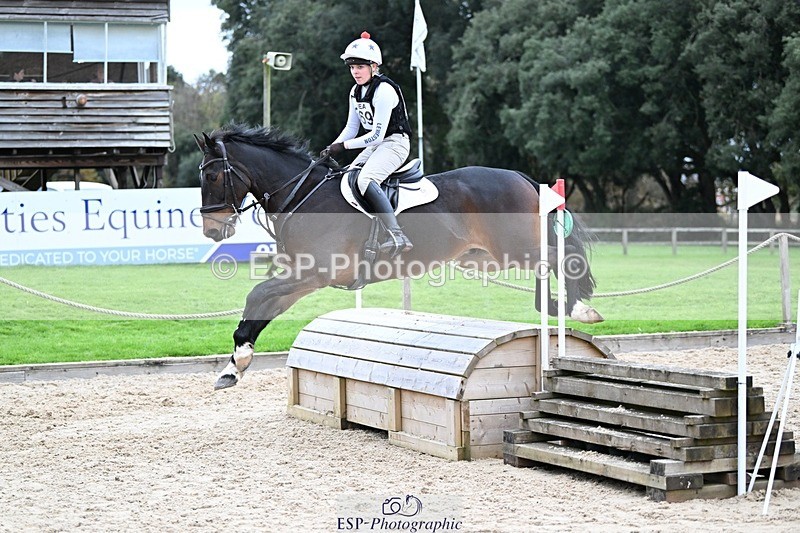 241117-143632-04652 - Cls 3 90-95cm 14.00 to 15.00