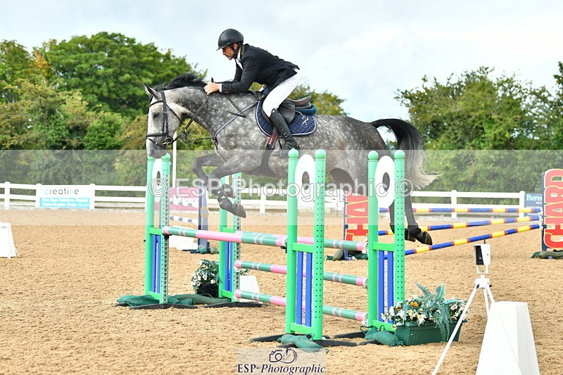 230813A-101722-11388 - Cls 40 A&B Senior Discovery & 1m Open