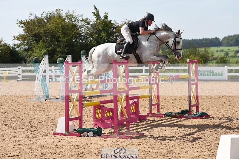 230906A-141850-00576 - Foxhunter & 1.20m Open
