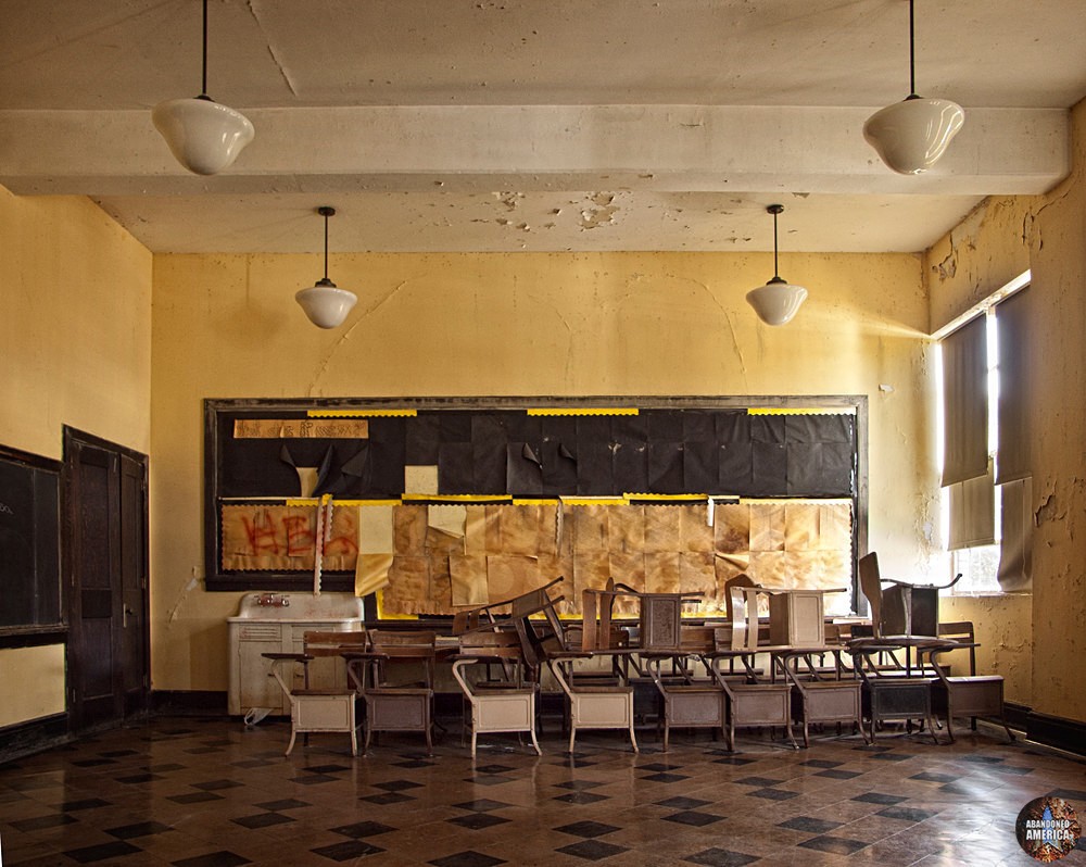 Mahanoy Area Middle School photo Abandoned America