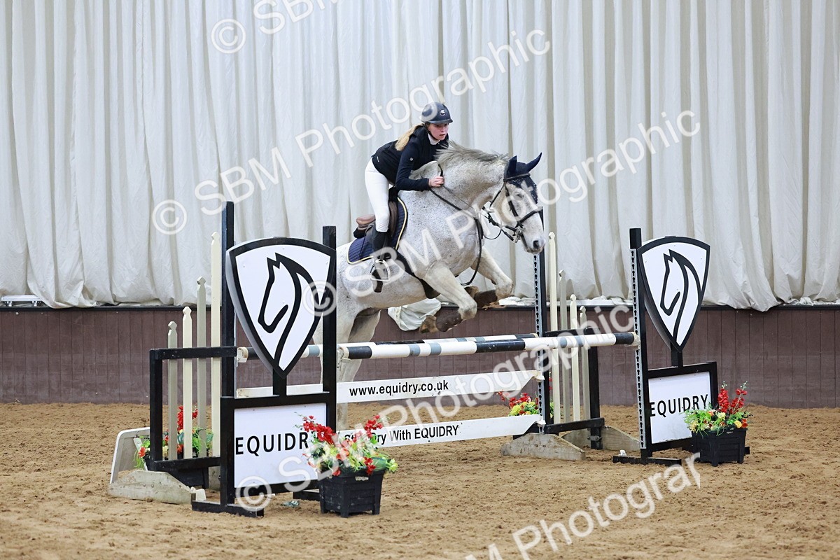 SBM_007689 - Class 24 - Nupafeed Supplements Senior Discovery/ 1m Open