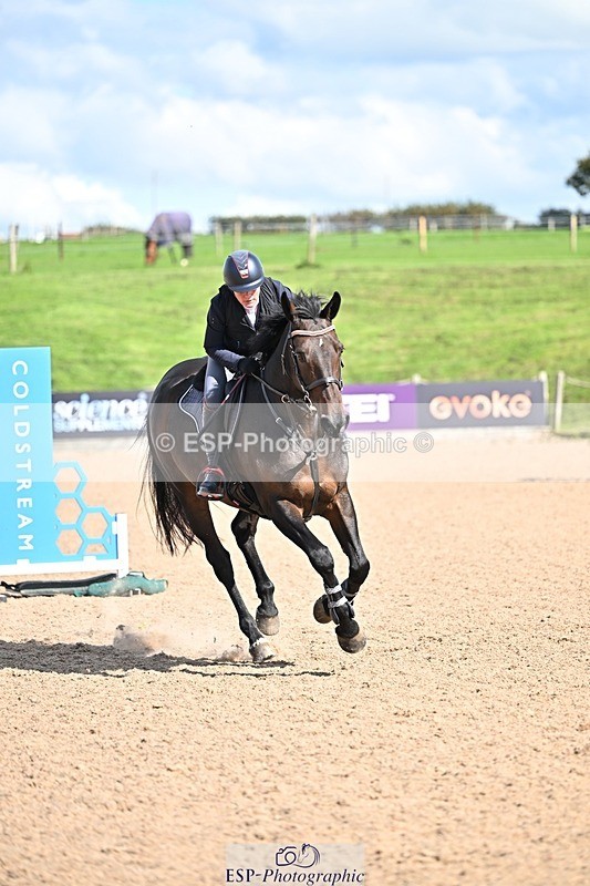 250924-131940-00413 - Cls 4 Newcomers and 1.10m Open