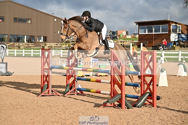 241208-131827-01740 - Cls 21 Newcomers and 1.10m Open