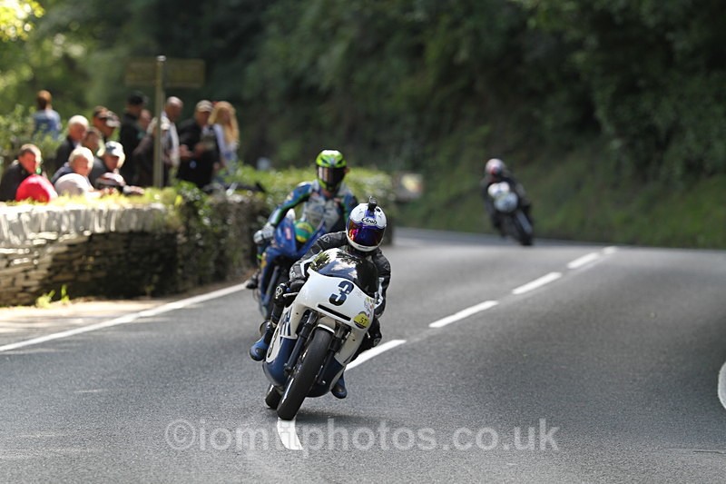 FOM_1063 - Classic TT Lap of honour