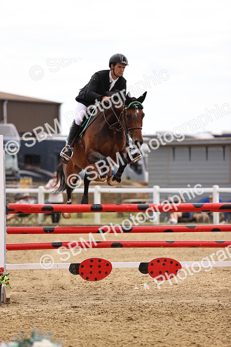 SBM_010451 - Class 9 - Senior Foxhunter - 1.20m Open