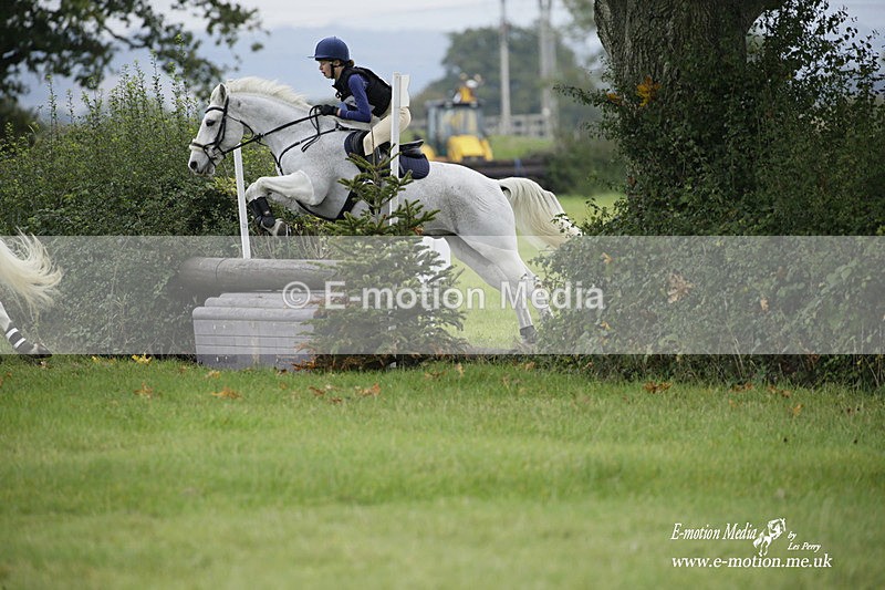  WWHT 171021 2120 - Novice Pairs (0.80m)  17/10/21