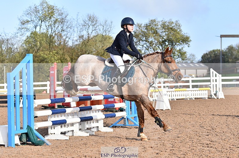 231028A-105458-00627 - Cls 2 British Novice & 80cm Open