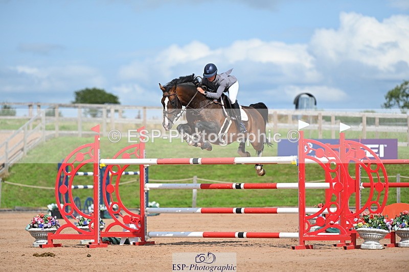 230721A-160146-07565 - Cls 10, 2 Star Big 1.45m Start to break