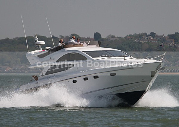 110422 FAIRLINE PHANTOM 48 IMG_3725 - Flybridge Cruisers