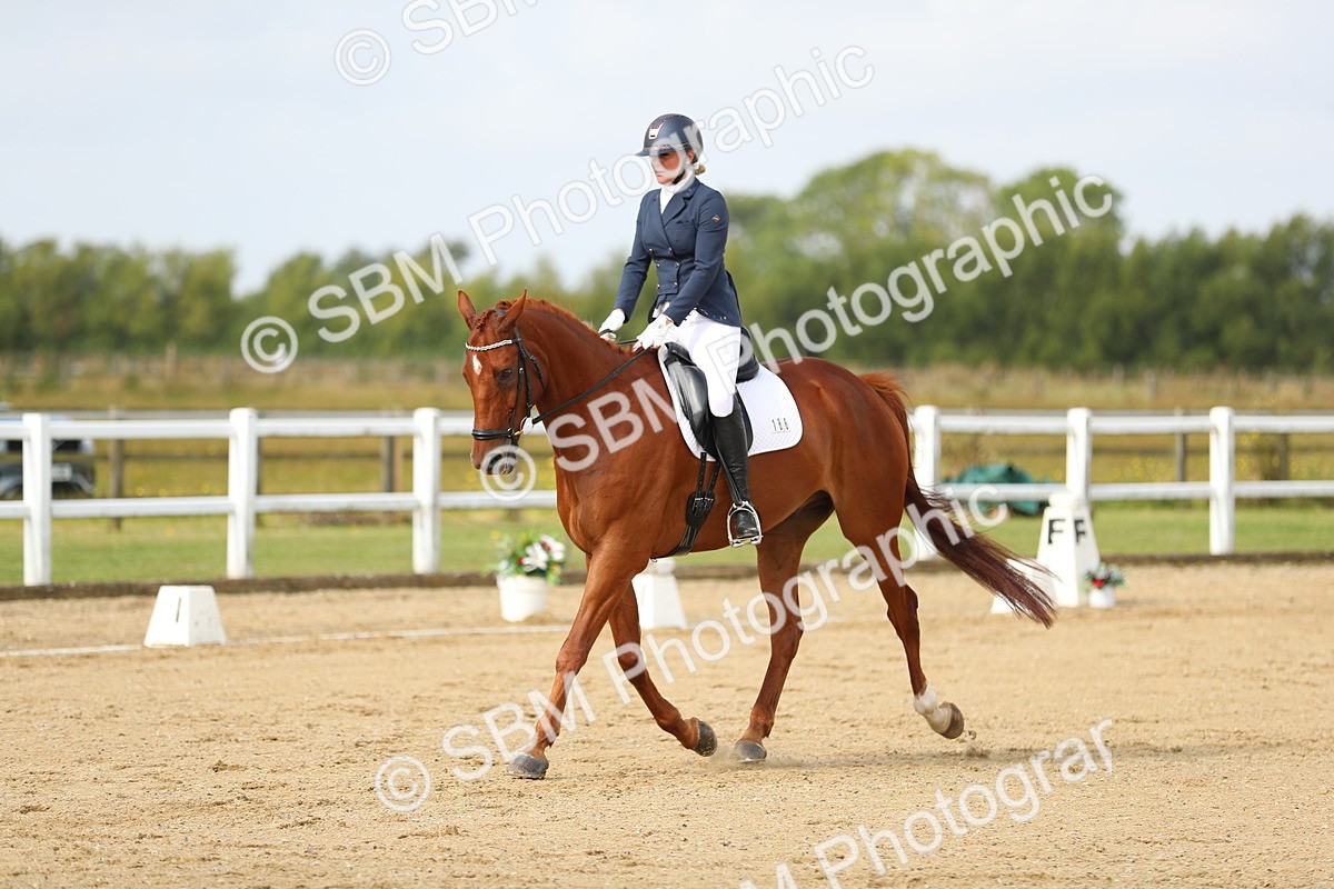 SBM_015545 - Class 13 - Novice 23 - 9.54-11.04